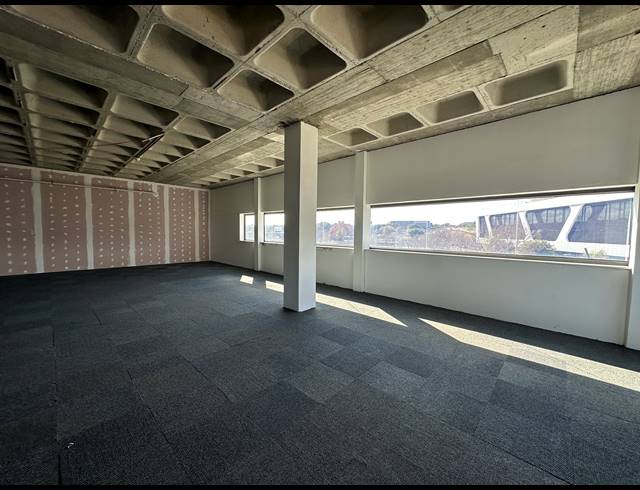 269M² OFFICE TO LET IN DORINGKLOOF